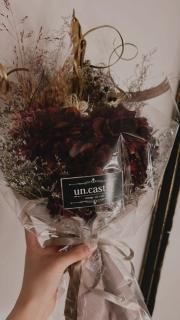 Flower arrangement