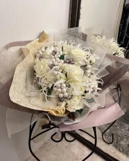 Flower arrangement