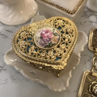 Heart jewelry box