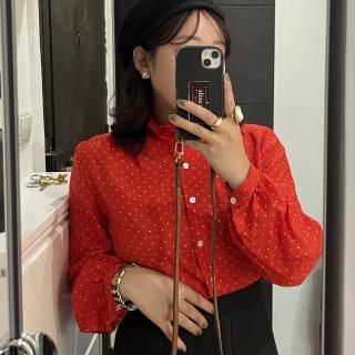 dot blouse in Paris