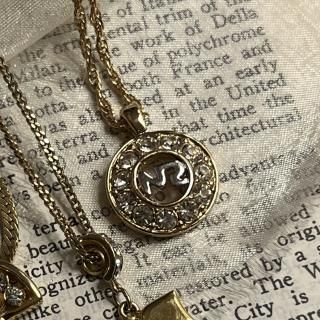 nina rich logo necklace