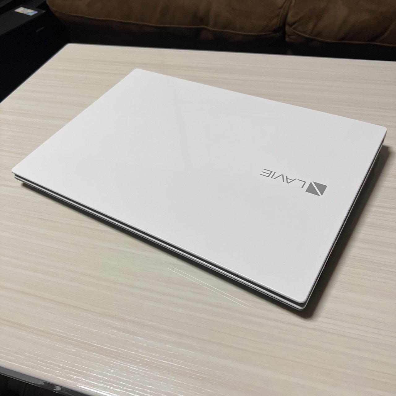☆美品 2017年製 NEC パールホワイト Core i7-7500U ＋ 新品16GBメモリ 