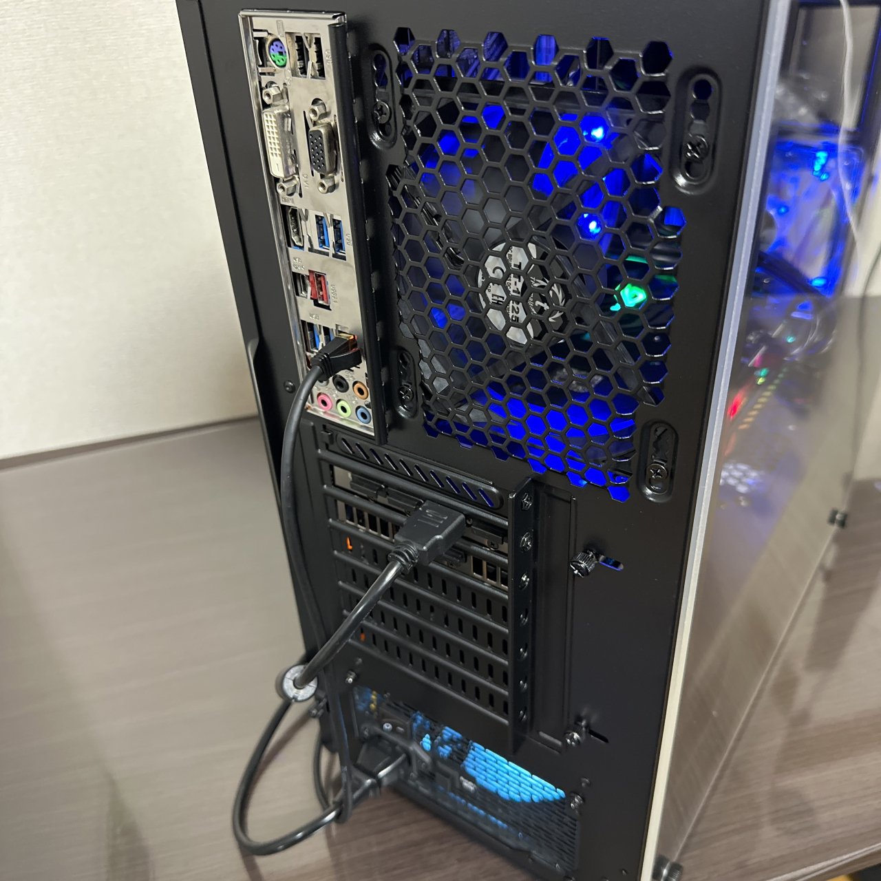 ライトゲーミングPC Xeon E3-1270v3/GTX750Ti/8GB-