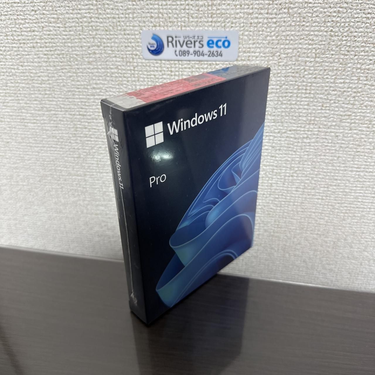 【23〜23.5cm】Valentino バレンティノ　スタッズ付きハイヒール Windows11 pro OS（新品未開封）