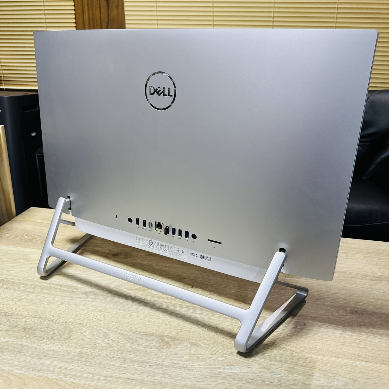 リバエコch 8周年記念】美品 DELL 2020年製 Core i7-10510U ＋ 新品