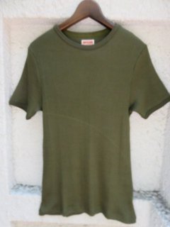 CONCHON QUINETTELE PULL MC Pitch Rib S/S TeeˡEPINARDGreen)