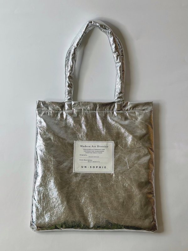 Metallic padding tote bag / silver