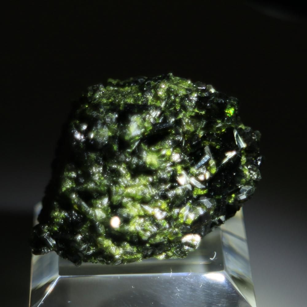 【一点物】エピドート(緑簾石)