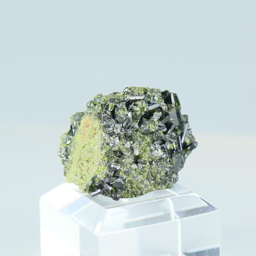 【一点物】エピドート(緑簾石)