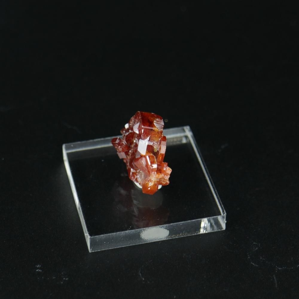 【一点物】バナジナイト(褐鉛鉱