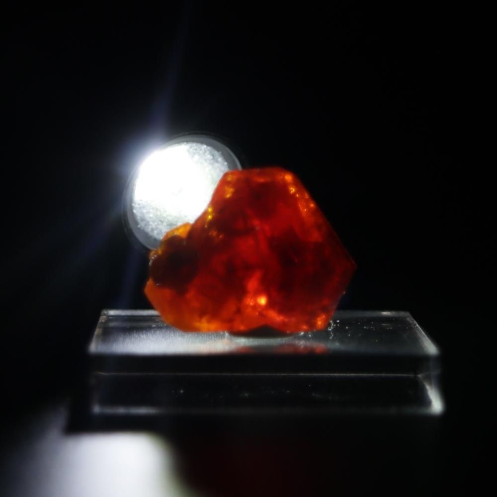 【一点物】バナジナイト(褐鉛鉱