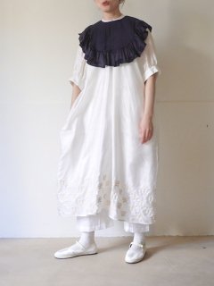 TIE EMBROIDERY FRILL COLLAR