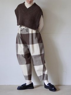 HAND KNITTED WOOL VEST  - BUNON - THE WOOL