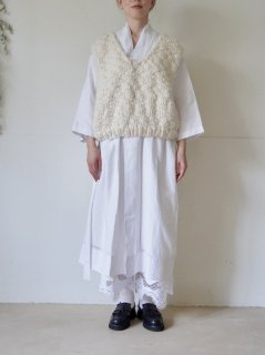 HAND KNITTED WOOL VEST  - ACACIA - THE WOOL