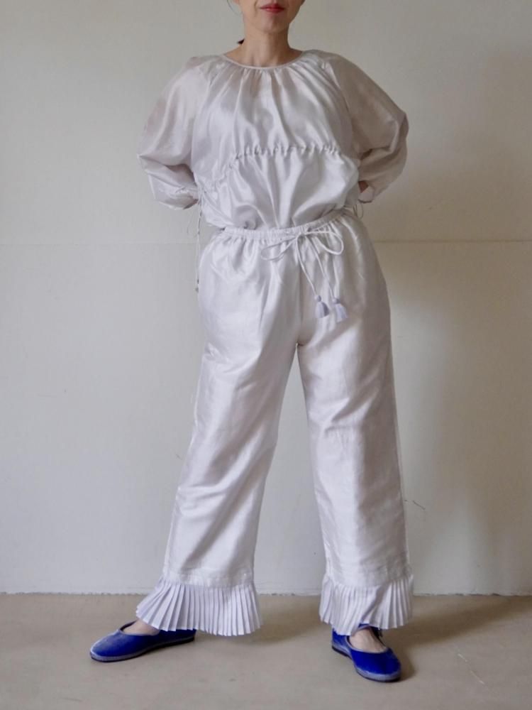 未使用タグ付き BUNON Khadi Silk Hem Tuck Pants BUNON Khadi Silk Hem Tuck Pants