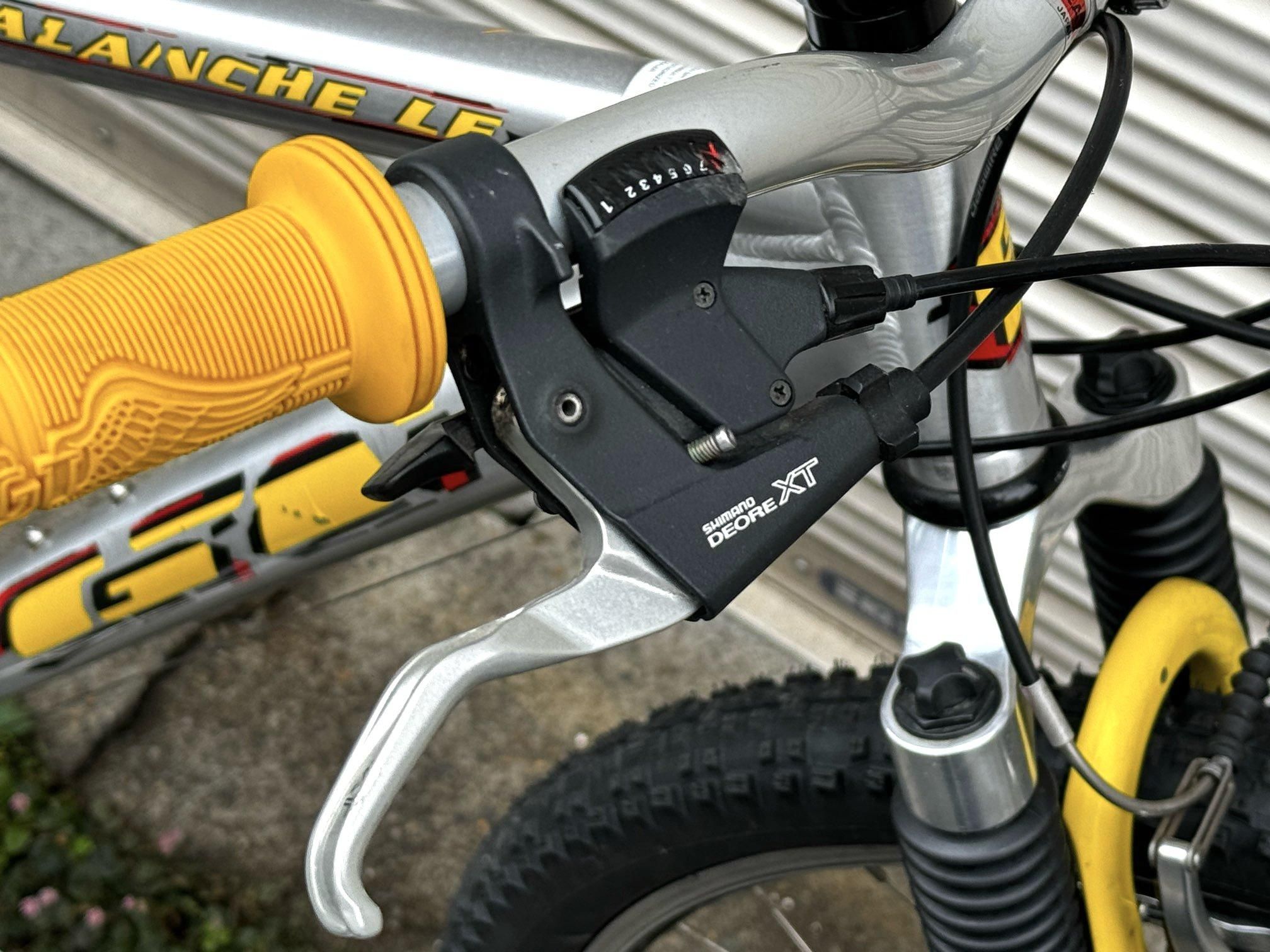 GT AVALANCHE 手渡し希望 GT AVALANCHE 手渡し希望