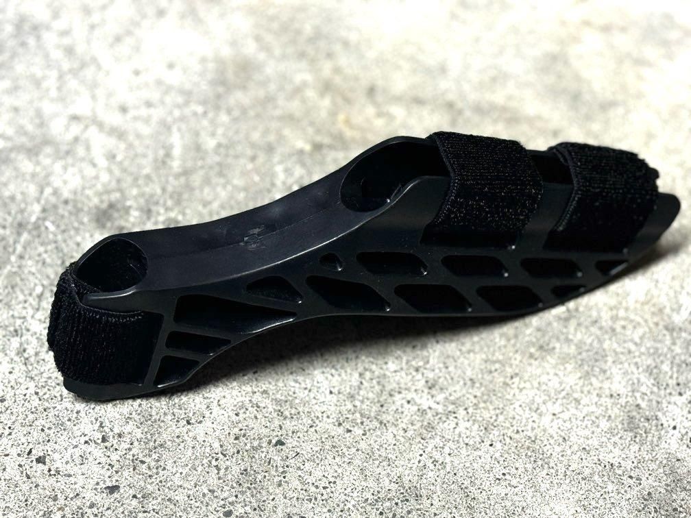 XENITH ブラック ショルダーパッド XENITH ELEMENT ラインマン アメフト ショルダーパッド Lサイズ