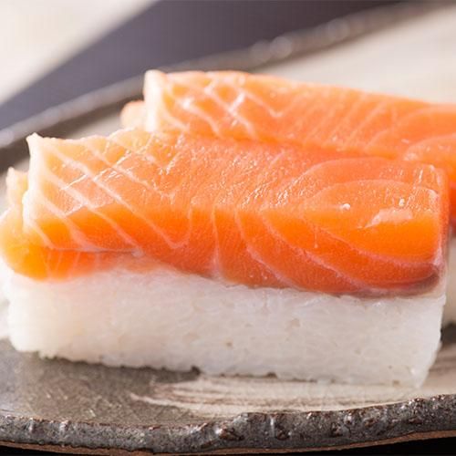トロサーモン寿司 - 四季食彩 萩