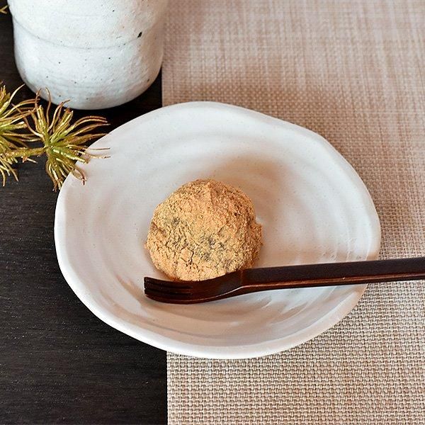 白備前松型4.8皿 約15cm 白系 和食器 フルーツ皿・銘々皿・取皿
