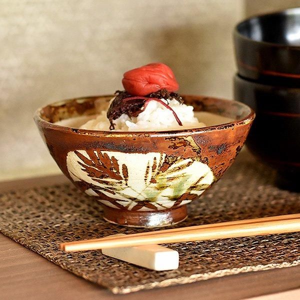 ベージュ系 高台付き茶碗 ベージュ系 高台付き茶碗