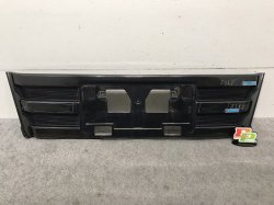 Noah ZWR80G / ZRR80G / ZRR85G early model fiscal front lower grill 53105-28030 Toyota (100486)