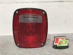 NewNEW! F250 / F350 truck 1999 to 2007 tail lamp / light / lens 5C3Z13404AA Ford (101,457)