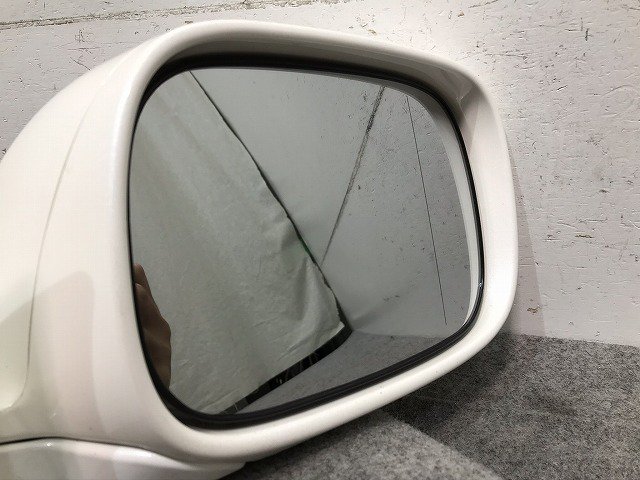 Removed parts from brand new car! Crown 18 / GRS180 / GRS181 / GRS183 /  GRS184 right door mirror / side mirror 8-wire (with turn signal) 564799  Toyota (102662)