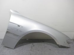 E65/E66 7 Series First term BMW Right Front Fender Right Fender (83662)