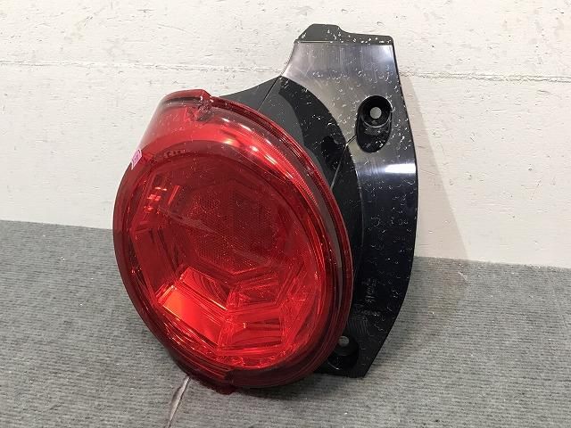 Cast / LA250 / LA260 Genuine Left Tail Lamp/Light/Lens LED TOKAIDENSO 20519  (122996)