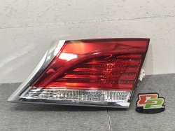 Crown/Royal 210Series/GRS210/GRS214/ARS210 Genuine Right Tail Lamp/Light/Lens STANLEY 30-405(124121)