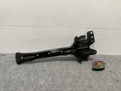 New! TOUAREG 7L series genuine radiator support/bracket 7L0.805.799 7L0805799D Volkswagen (134908)