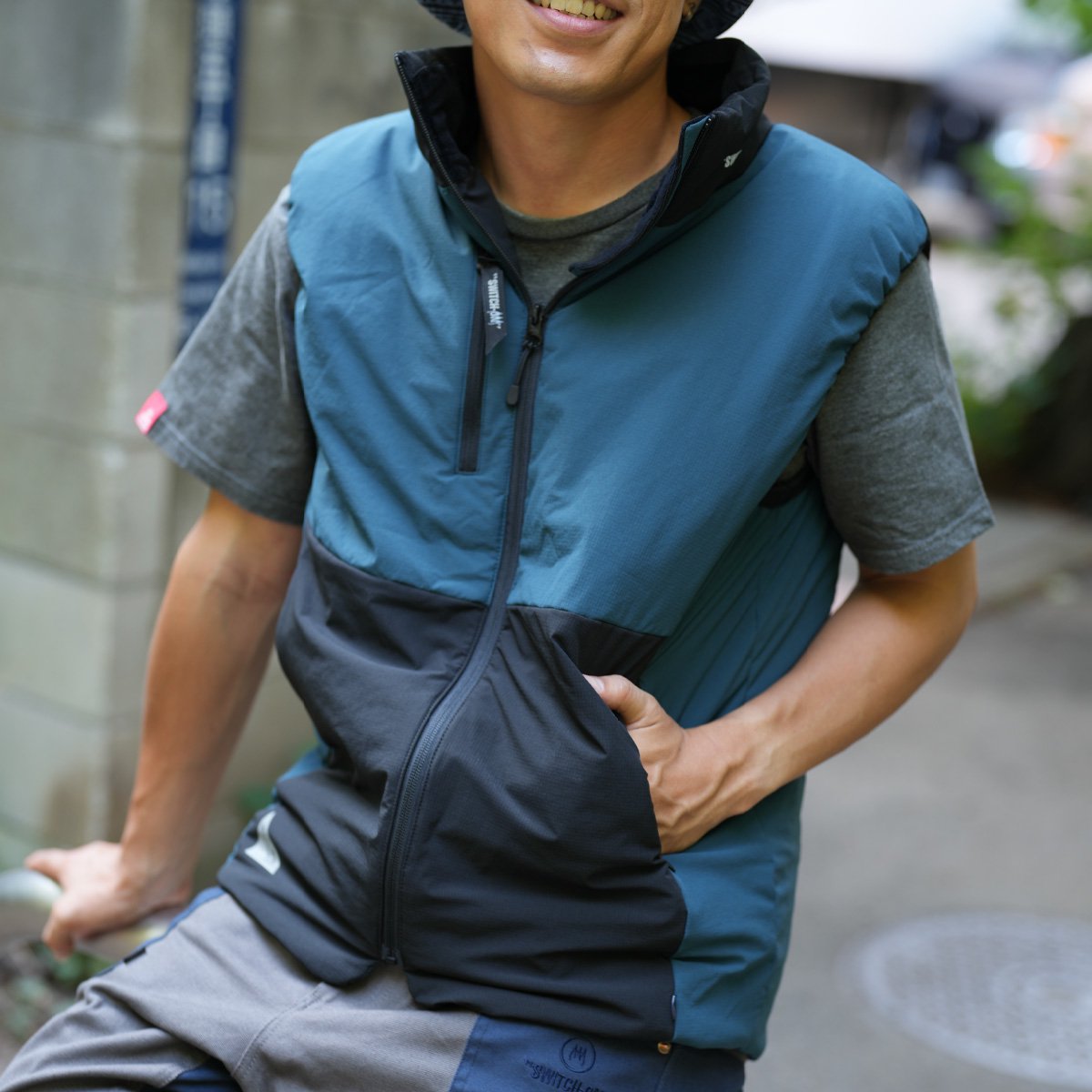 <img class='new_mark_img1' src='https://img.shop-pro.jp/img/new/icons20.gif' style='border:none;display:inline;margin:0px;padding:0px;width:auto;' />EZ puff vest