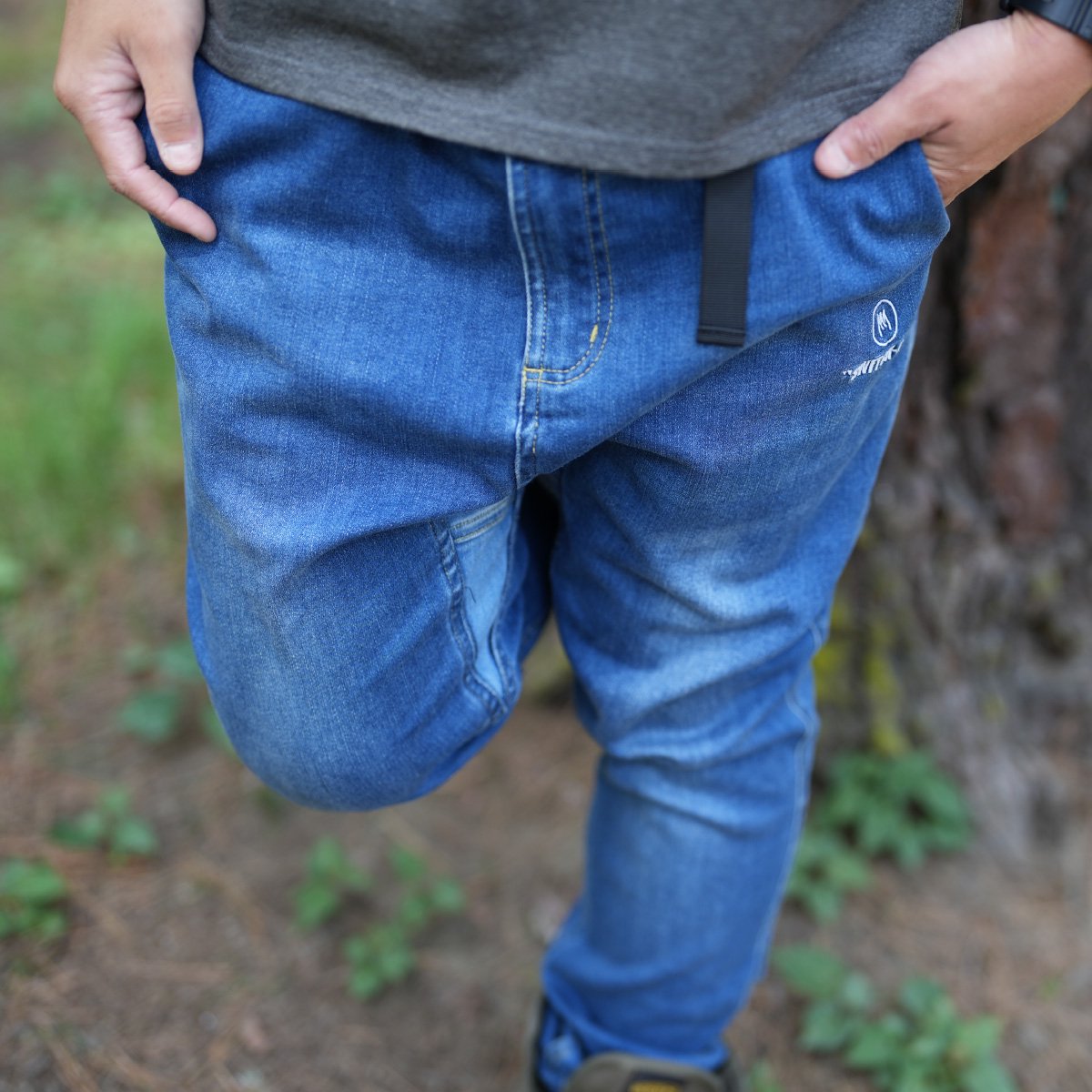 <img class='new_mark_img1' src='https://img.shop-pro.jp/img/new/icons47.gif' style='border:none;display:inline;margin:0px;padding:0px;width:auto;' />EZ stretch denim pants