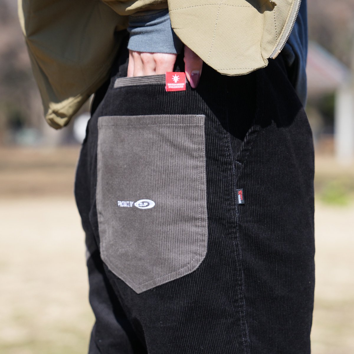 <img class='new_mark_img1' src='https://img.shop-pro.jp/img/new/icons63.gif' style='border:none;display:inline;margin:0px;padding:0px;width:auto;' />3A corduroy ankle pants