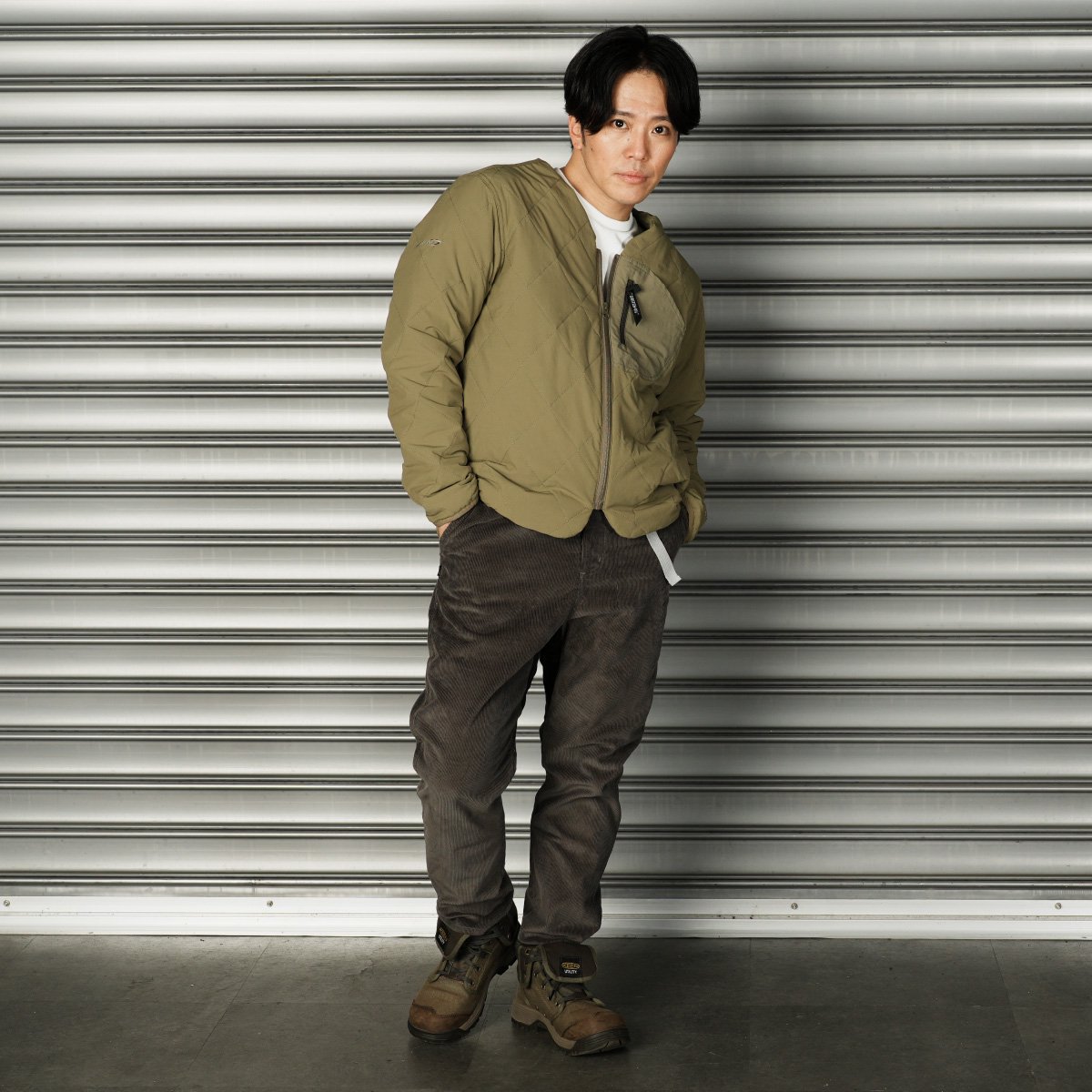 <img class='new_mark_img1' src='https://img.shop-pro.jp/img/new/icons15.gif' style='border:none;display:inline;margin:0px;padding:0px;width:auto;' />3A corduroy ankle pants