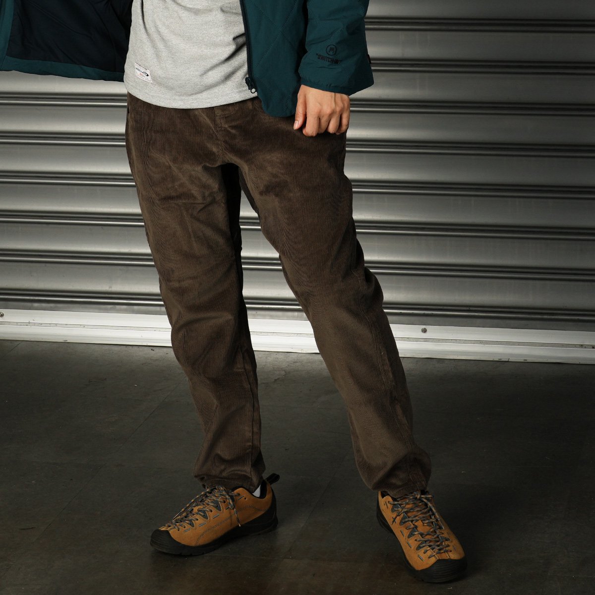 <img class='new_mark_img1' src='https://img.shop-pro.jp/img/new/icons15.gif' style='border:none;display:inline;margin:0px;padding:0px;width:auto;' />3A corduroy ankle pants