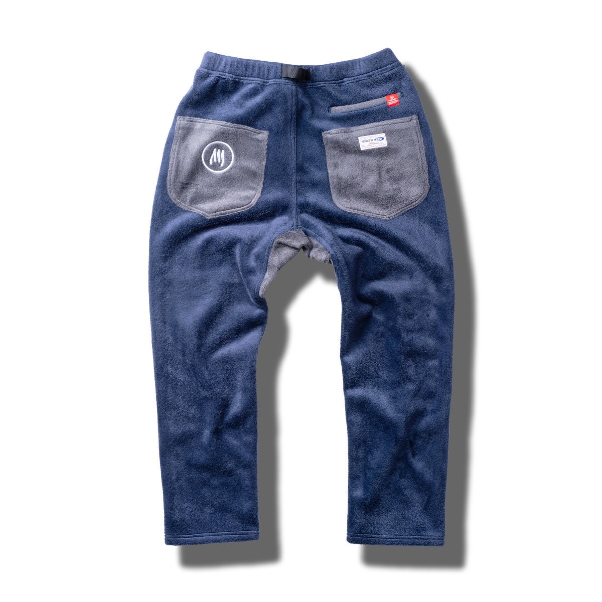 <img class='new_mark_img1' src='https://img.shop-pro.jp/img/new/icons20.gif' style='border:none;display:inline;margin:0px;padding:0px;width:auto;' />3A Brushed pants