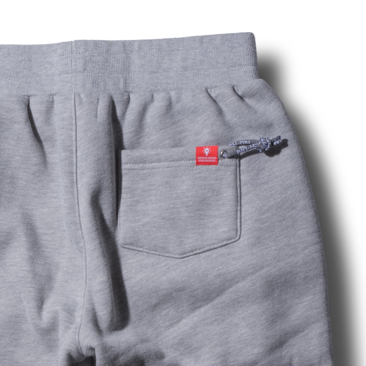 <img class='new_mark_img1' src='https://img.shop-pro.jp/img/new/icons47.gif' style='border:none;display:inline;margin:0px;padding:0px;width:auto;' />3A Slimfit Sweat Pants