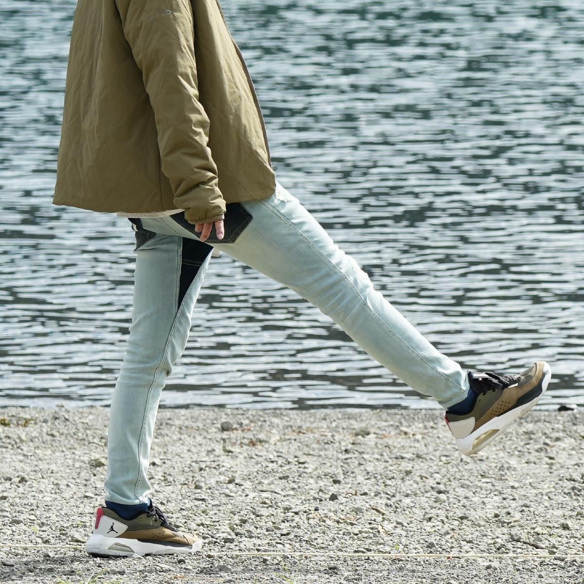 <img class='new_mark_img1' src='https://img.shop-pro.jp/img/new/icons15.gif' style='border:none;display:inline;margin:0px;padding:0px;width:auto;' />EZ stretch damage denim pants