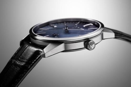 AQ6110-10L|ブランド腕時計の正規販売店-GRACISオンラインショップ