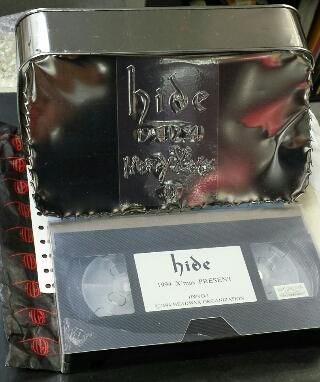 hide オリジナル・hide缶付き ビデオ 「1994年 X'mas限定ビデオ」1994年5月13日川崎CLUB CITTA'  シークレットライブを収録 - ロックオンキング