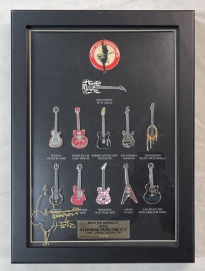 布袋寅泰　30周年メモリアル・ギターピンズセット　30周年記念LIVE限定販売グッズ - ロックオンキング