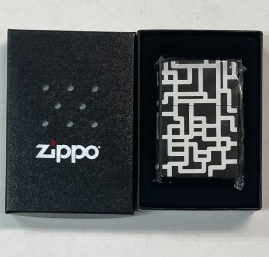 布袋寅泰　ZIPPO　5面加工　ギタリズム柄　黒×白　2005年製　保証書、ケース付き　未使用 - ロックオンキング
