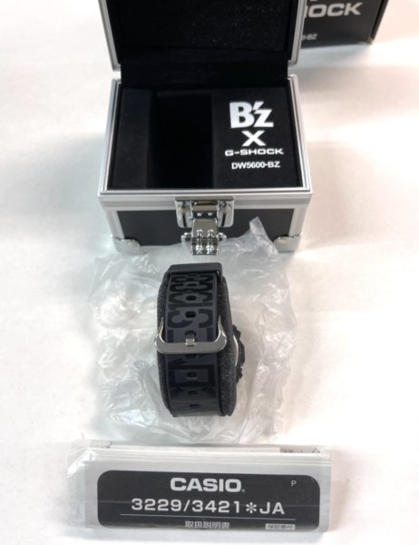 B'z 30周年限定 G-SHOCK カシオ腕時計 B'z×G-SHOCK CASIO DW-5600-BZ 