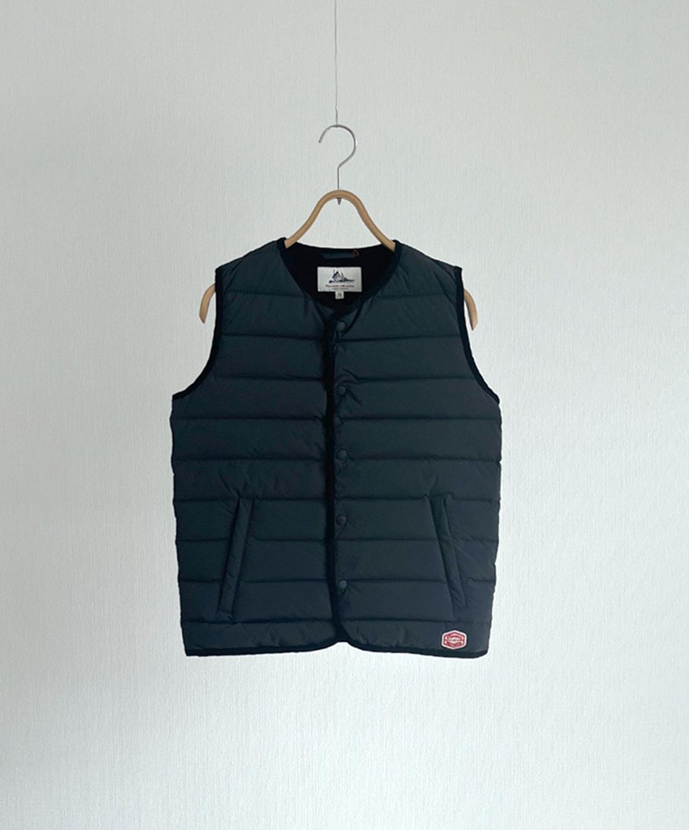 Vincent et Mireille/  STITCHLESS DOWN VEST (BLACK)