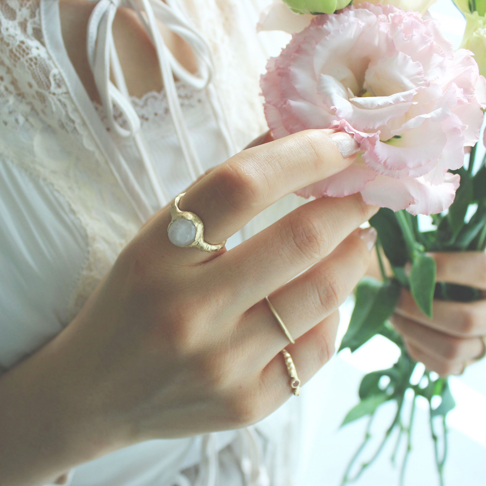 Frill gem ring - emiru