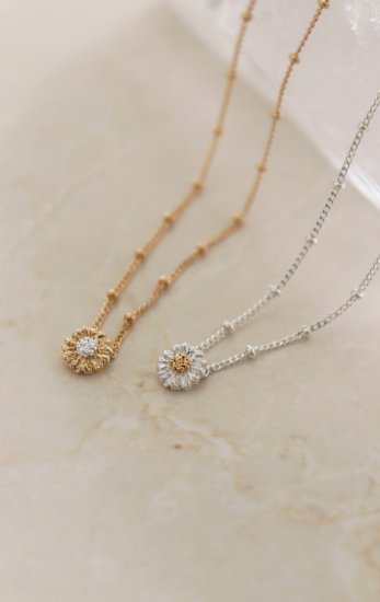 Daisy Necklace