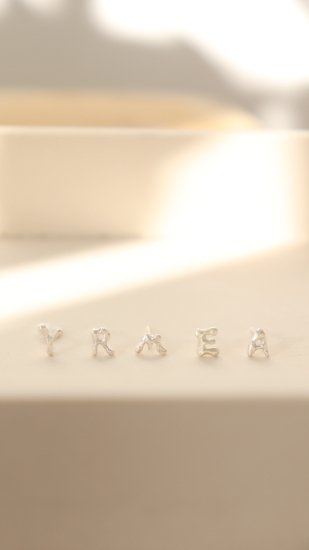 Alphabet pierce / silver