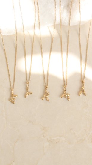 alphabet necklace / gold