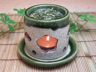 黒織部 耳付 香炉 木箱入り 茶道具 【k3225】 Amazon｜YUYAKESHI 香炉用 茶 香炉皿 茶葉 純銅 茶こうろ 真鍮